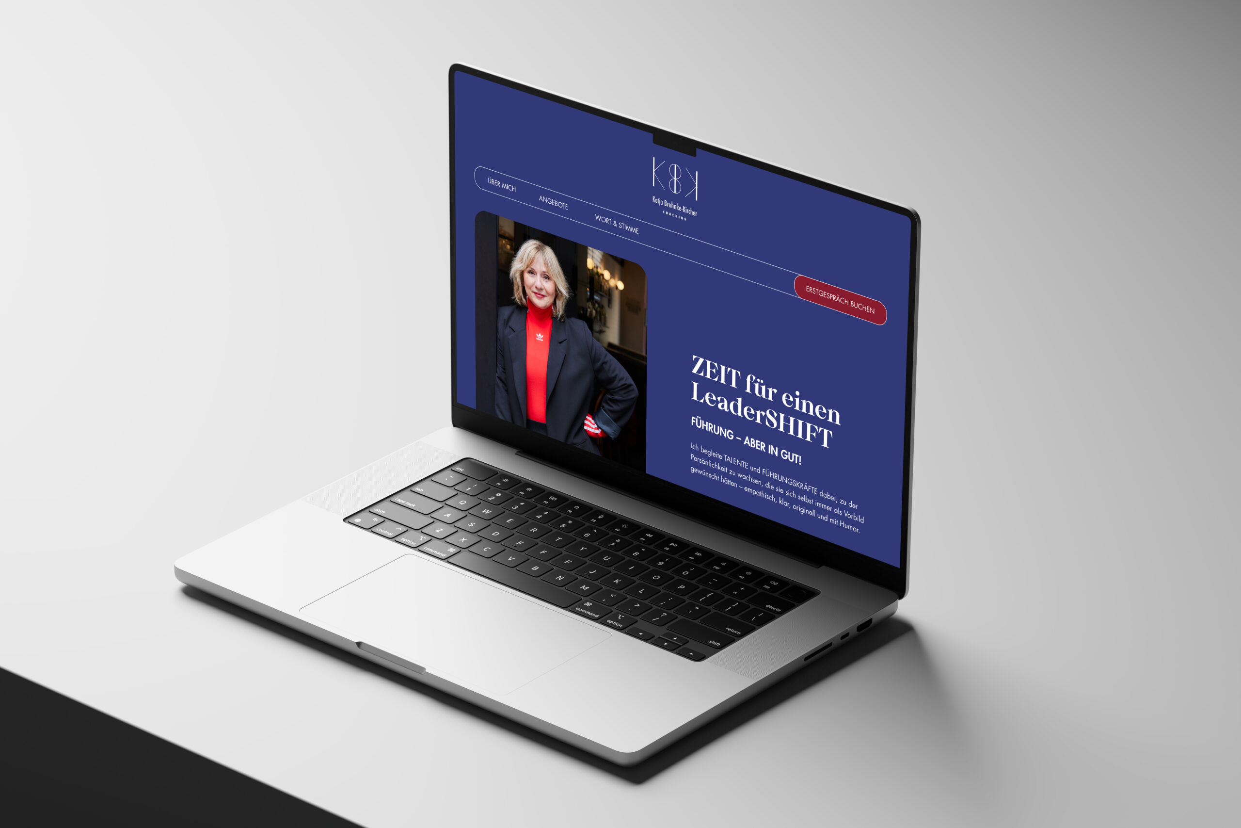Webdesign für Katja Bruhnke-Kircher – Startseite auf dem Laptop