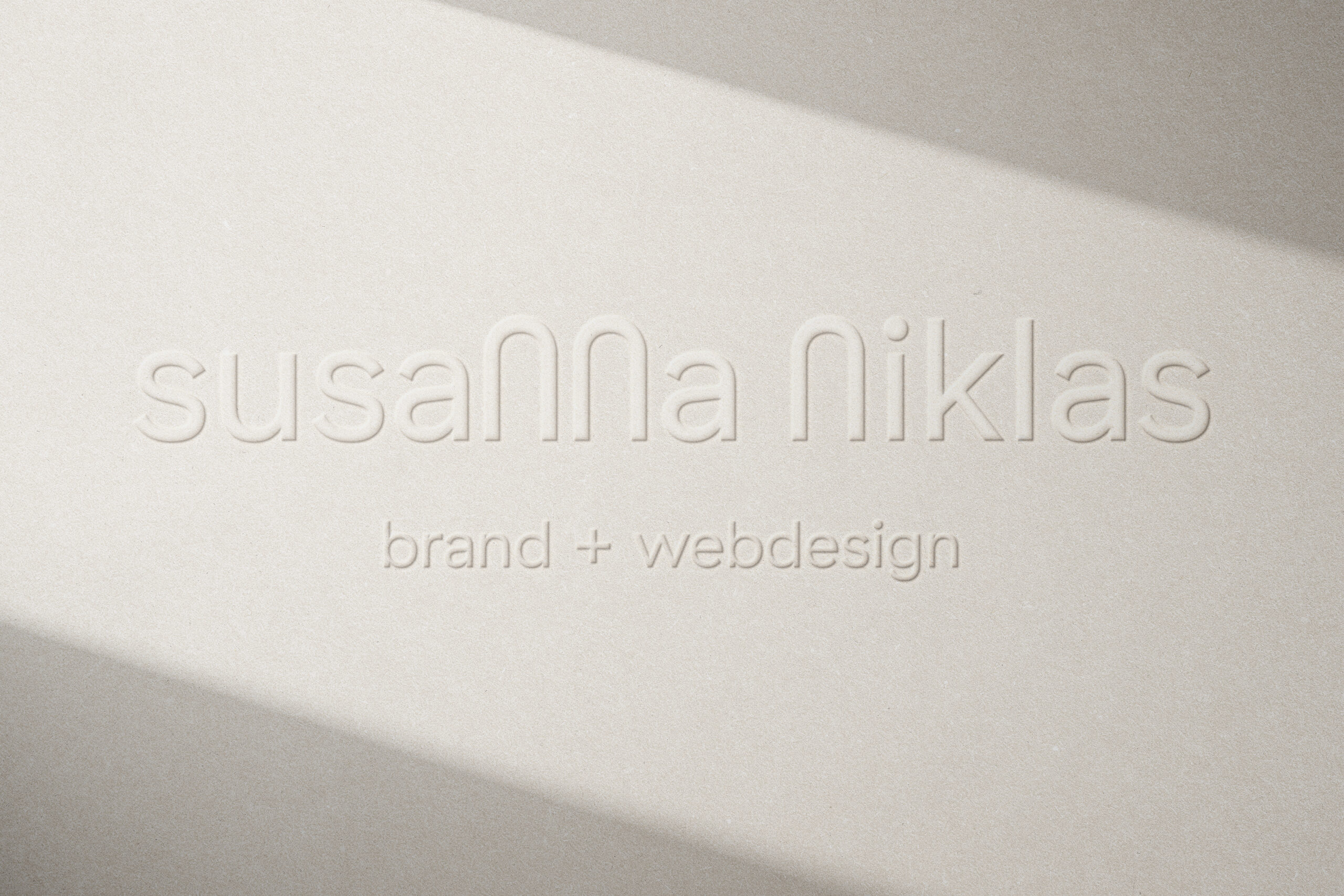 Susanna Niklas gepraegt Logo 2 scaled